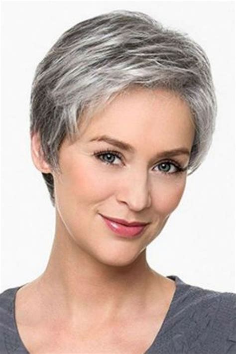 coiffure courte cheveux gris|20 coupes pour cheveux gris qui donnent du style